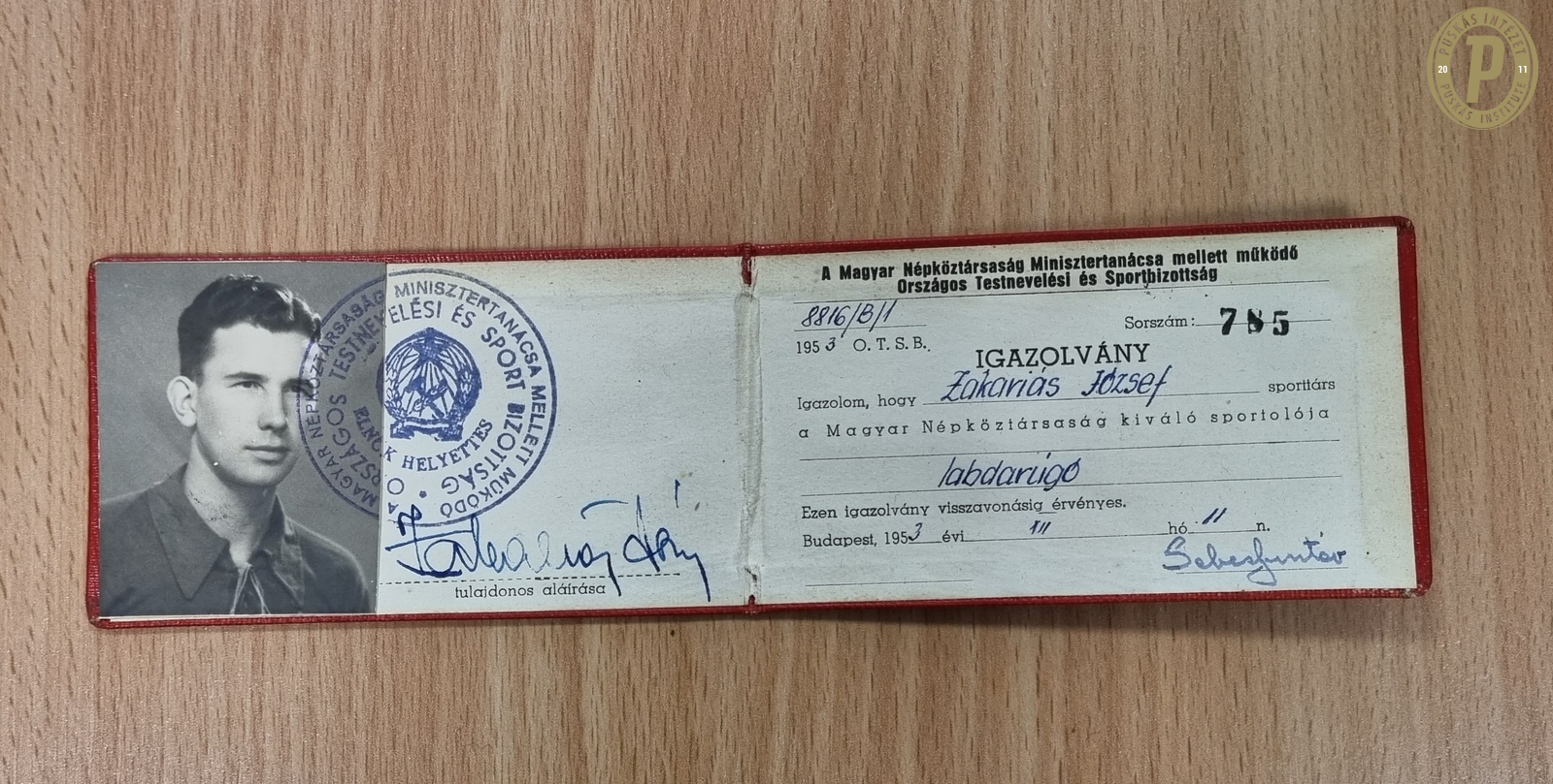 A szürke eminenciás